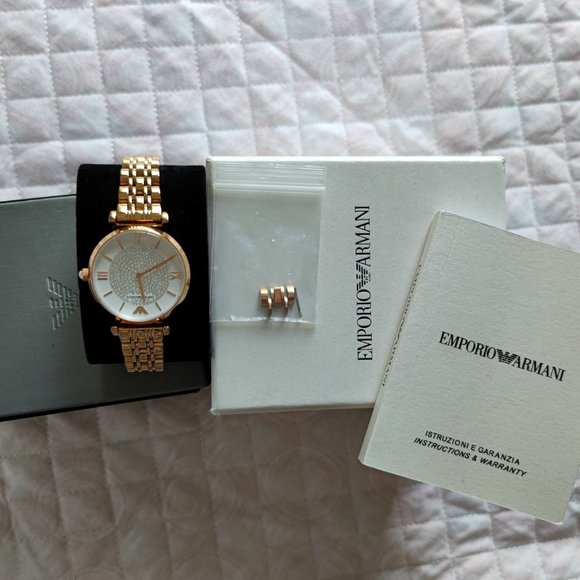 Armani ladies wrist watch 90% new main image 5